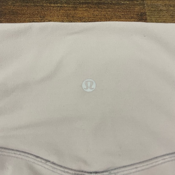 LULULEMON Align 25” High Waisted Leggings, Size 4 - Picture 7 of 9